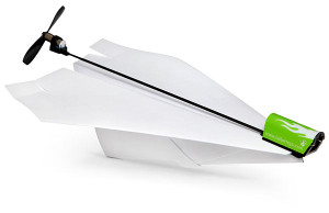 Papierflieger mit Motor